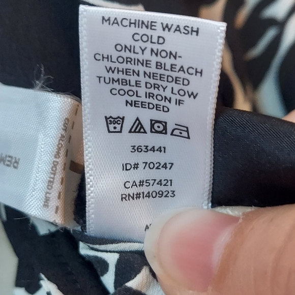 Ann Taylor Loft Drawstring Long Sleeve Short Jumpsuit Size 4 - Picture 10 of 10